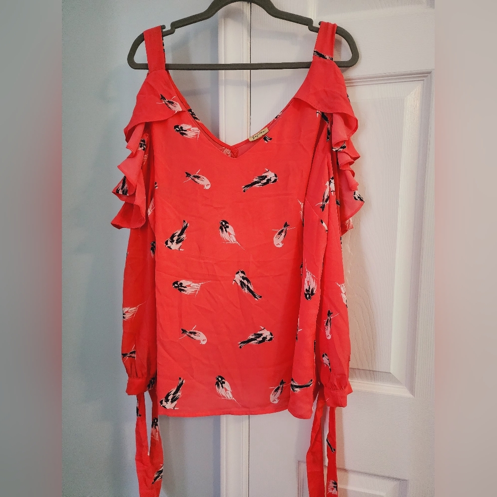 Cold shoulder shirt